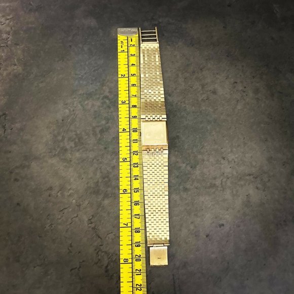 Ultra Rare Vintage Lucien Piccard 14K Gold Watch - Picture 5 of 6